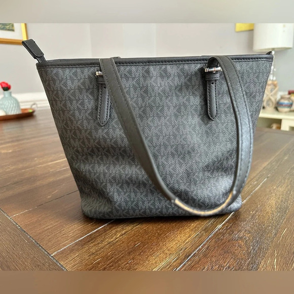 Michael Kors jet set tote bag - Picture 7 of 13